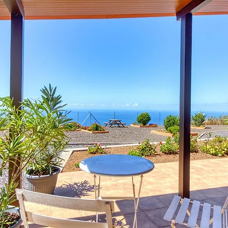 Semesterbostad Casa Helios *